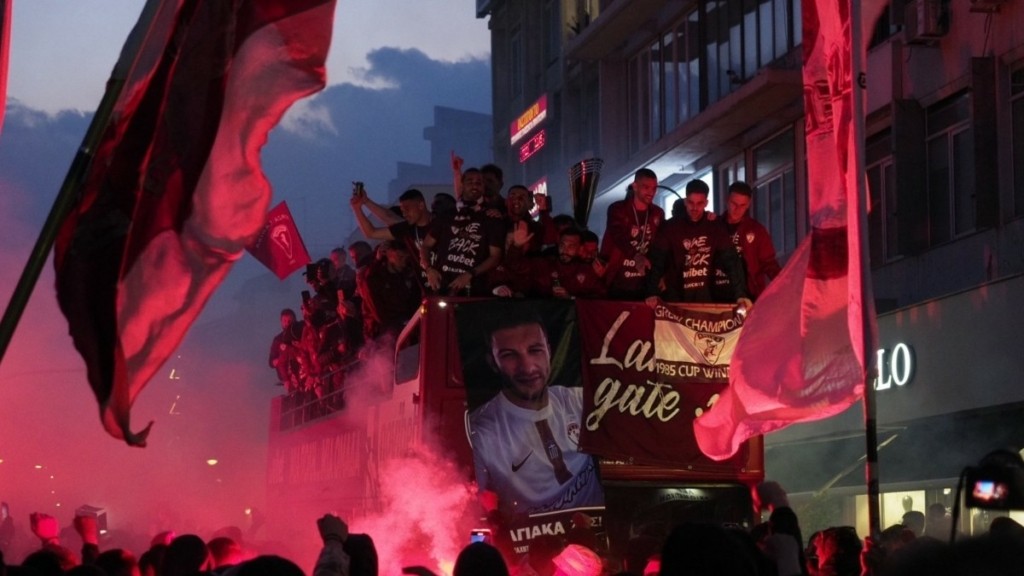 «Καίγεται» η Λάρισα για την άνοδο της ΑΕΛ στη Superleague (pics & vid)