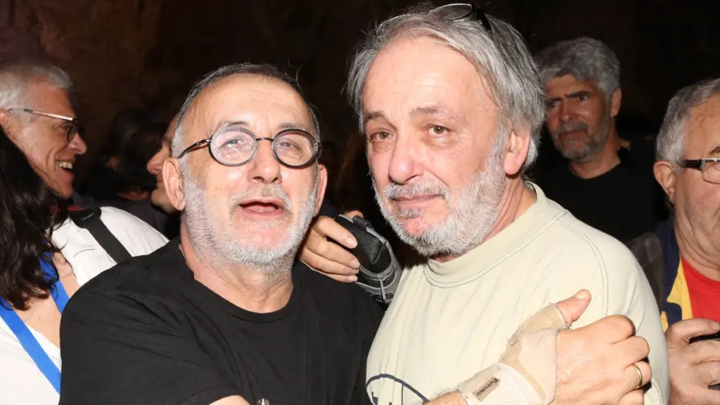 Ανδρέας Μικρούτσικος: «Όταν πέθανε ο Θάνος, τα λεφτά εξανεμίστηκαν»