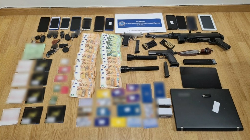 Εξαρθρώθηκε σπείρα με ψευδείς αγγελίες πώλησης οχημάτων – Πάνω από 170.000 ευρώ το όφελος (βίντεο)