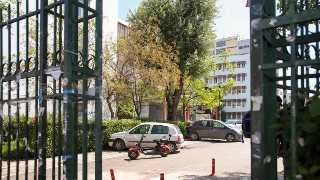 Θεσσαλονίκη: Ανακοίνωση της ΓΑΔΘ για την επιχείρηση σε υπό κατάληψη χώρο του ΑΠΘ