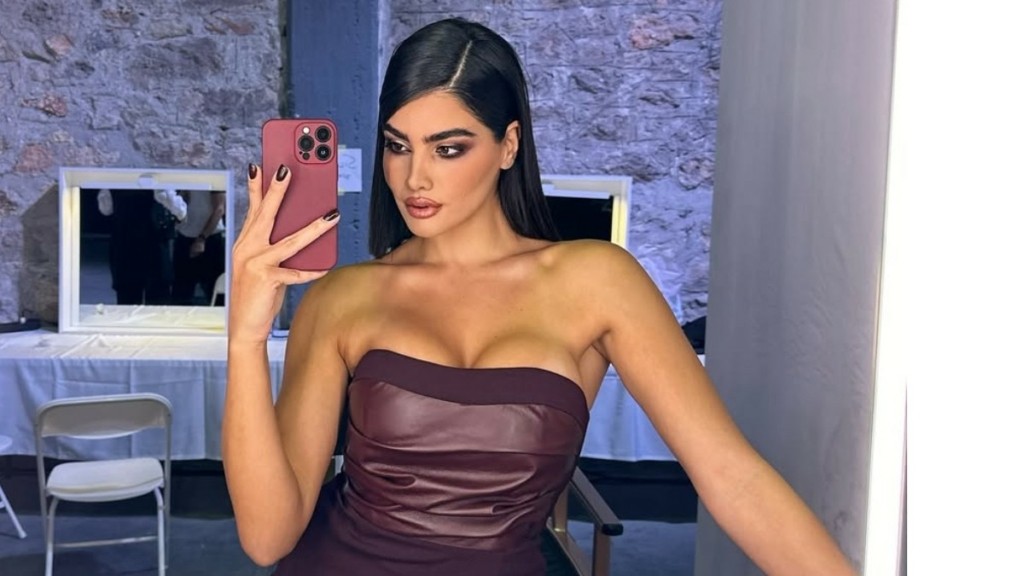 Ζωή Ασουμανάκη: Αυτός είναι ο πασίγνωστος τραγουδιστής που φημολογούνταν ότι έχει σχέση (pic)