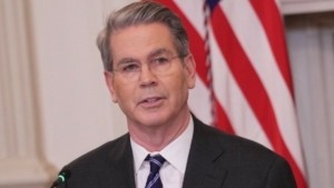 Μπέσεντ: “Οι ΗΠΑ θα άρουν τις κυρώσεις που αφορούν το ιρανικό πετρέλαιο που βρίσκεται στην θάλασσα”