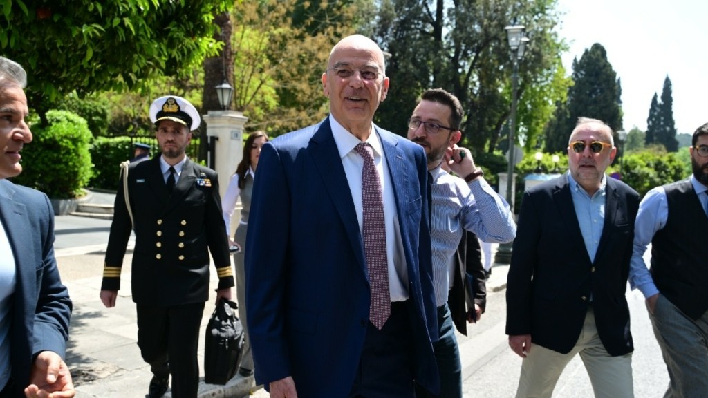 Δένδιας μετά το ΚΥΣΕΑ: “Η αντιπολίτευση να αφήνει ζητήματα υπαρξιακής αγωνίας εκτός Εθνικής Άμυνας”
