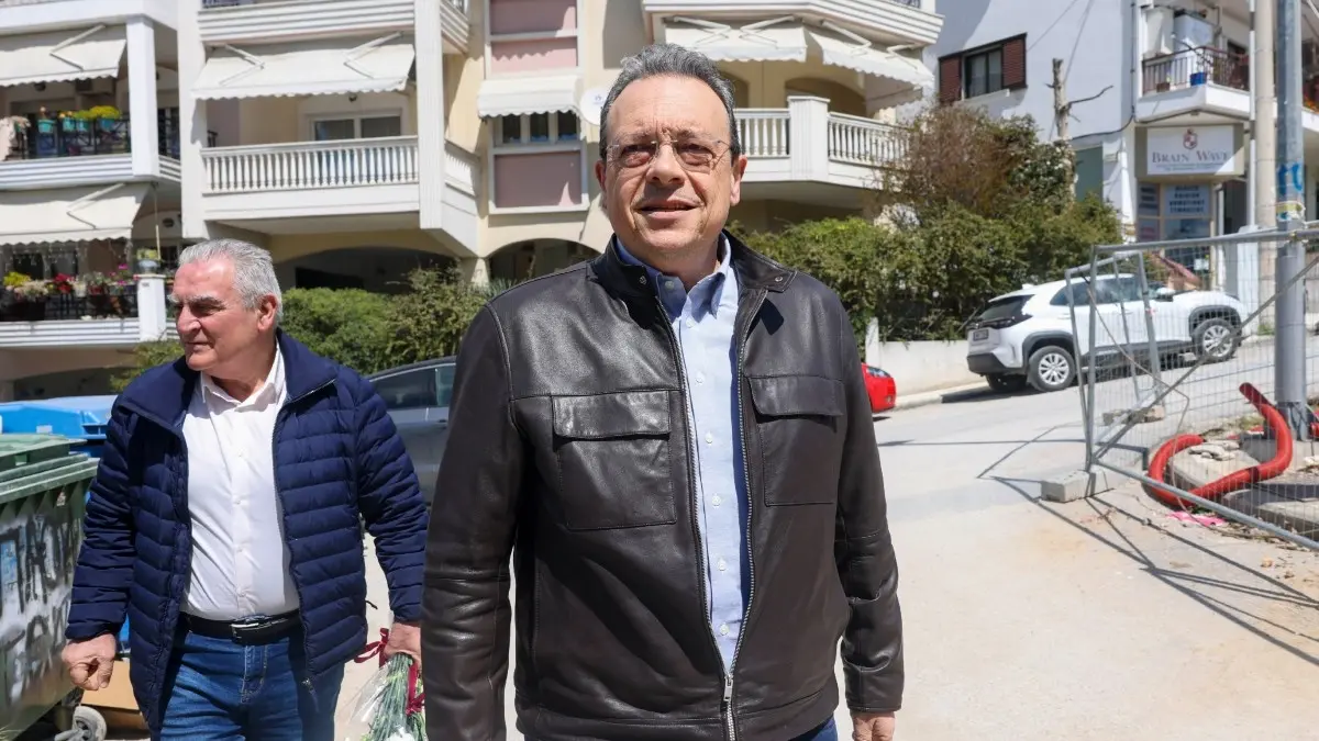 Φάμελλος: “Κατώτεροι των περιστάσεων ΠΑΣΟΚ και Νέα Αριστερά” – “Η ακρίβεια τρώει τις μικρές αυξήσεις στους μισθούς”