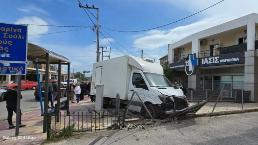 Λεωφόρος Μαραθώνος: «Δεν είναι αυτό το πόδι μου» – Σοκάρει η περιγραφή του 16χρονου που τραυματίστηκε σε τροχαίο με φορτηγό (Βίντεο)