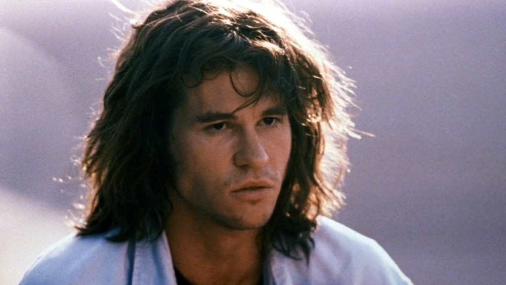Όταν ο Βαλ Κίλμερ υποδύθηκε τον Jim Morrison στην ταινία «The Doors» – Βίντεο