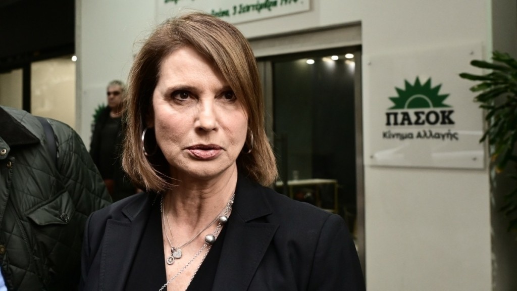 Κατερίνα Μπατζελή: Αναστολή της κομματικής ιδιότητας για έναν χρόνο εισηγείται το πειθαρχικό του ΠΑΣΟΚ