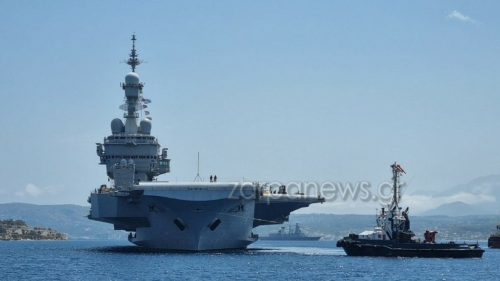 Χανιά: Στην Σούδα το γαλλικό αεροπλανοφόρο Σαρλ Ντε Γκωλ (Φωτογραφίες)