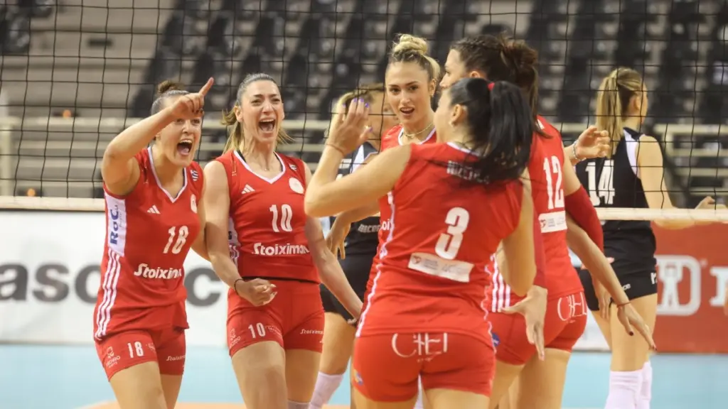 ΠΑΟΚ – Ολυμπιακός 0-3: Ένα βήμα μακριά από τον τίτλο στη Volley League Γυναικών