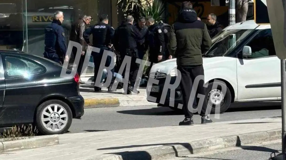 Πάτρα: Ήταν ιδιοκτήτης παιδότοπου o 54χρονος ληστής της τράπεζας – Απείλησε με δυο πιστόλια τους αστυνομικούς
