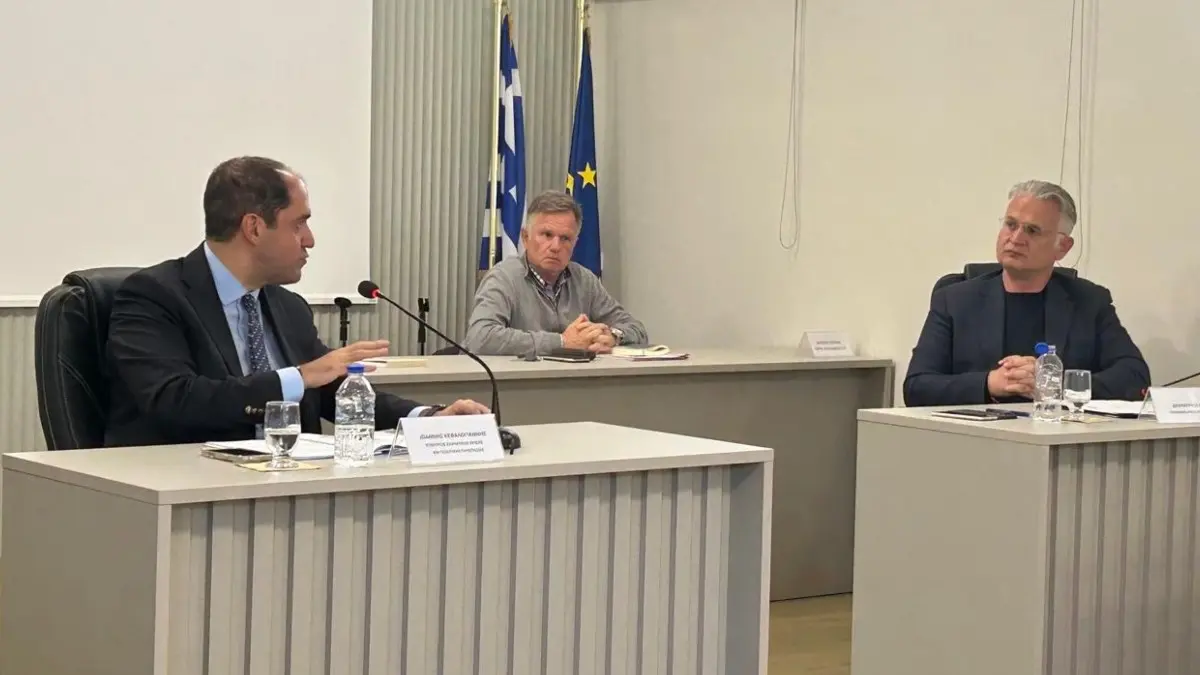 Περιφέρεια Πελοποννήσου: Ευρεία σύσκεψη για την προετοιμασία της αντιπυρικής περιόδου