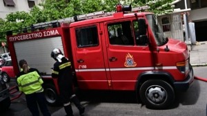 Πυρκαγιά στην περιοχή ΤΙΤΑΝ Ελευσίνας – Σηκώθηκαν δύο ελικόπτερα