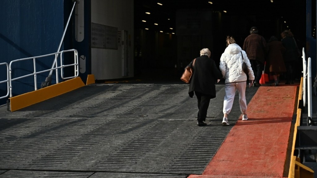 “Αλμυρά” τα ακτοπλοϊκά εισιτήρια ενόψει Πάσχα – Αναμένεται νέα αύξηση από αρχές Μαΐου (βίντεο)
