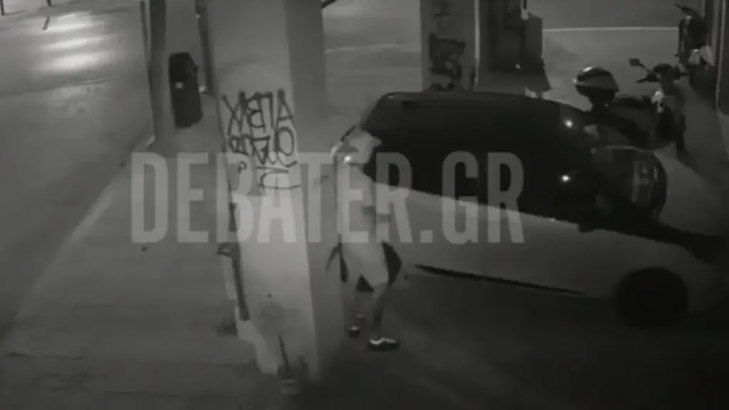 Βίντεο ντοκουμέντα με τη σπείρα που έκλεβε οχήματα στην Αττική – Τα “εξαφάνιζαν” σε λίγα λεπτά