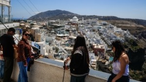 Απογειώθηκε ο τουρισμός στο ενδεκάμηνο Ιανουαρίου – Νοεμβρίου 2025