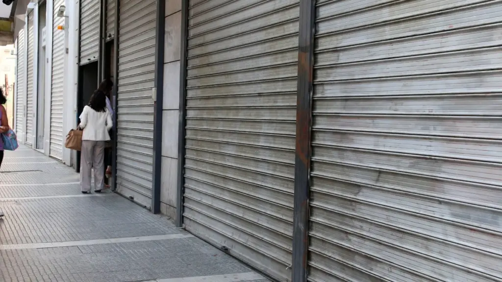 Πάσχα 2025: Για τέσσερις μέρες κλειστές οι τράπεζες – Όλες οι ημερομηνίες
