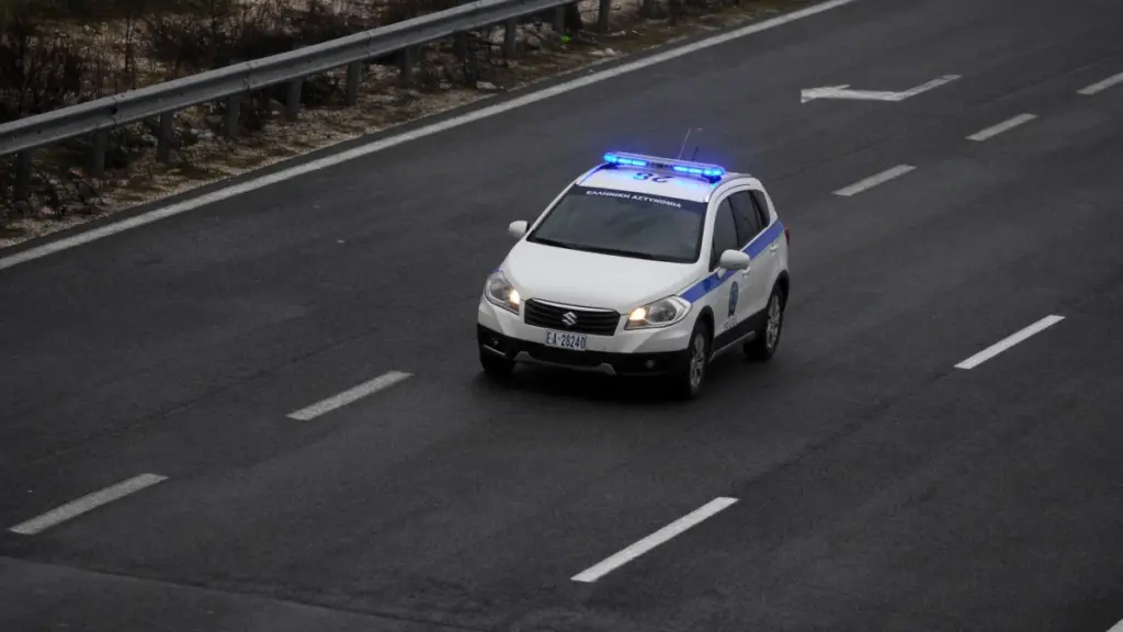 Τρίκαλα: Βρέθηκε νεκρός αστυνομικός στο αυτοκίνητό του – Τι εξετάζουν οι Αρχές