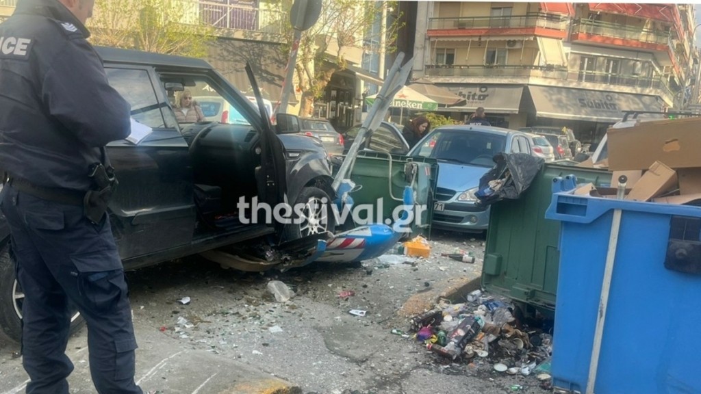 Θεσσαλονίκη: Οδηγός αυτοκινήτου έπαθε ανακοπή κι έπεσε σε κάδους σκουπιδιών (Φωτογραφίες)