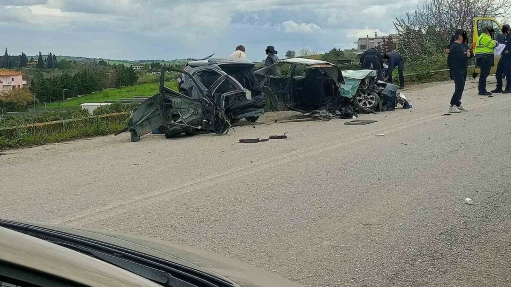 Θεσσαλονίκη: Τροχαίο με τέσσερις τραυματίες στην Περαία
