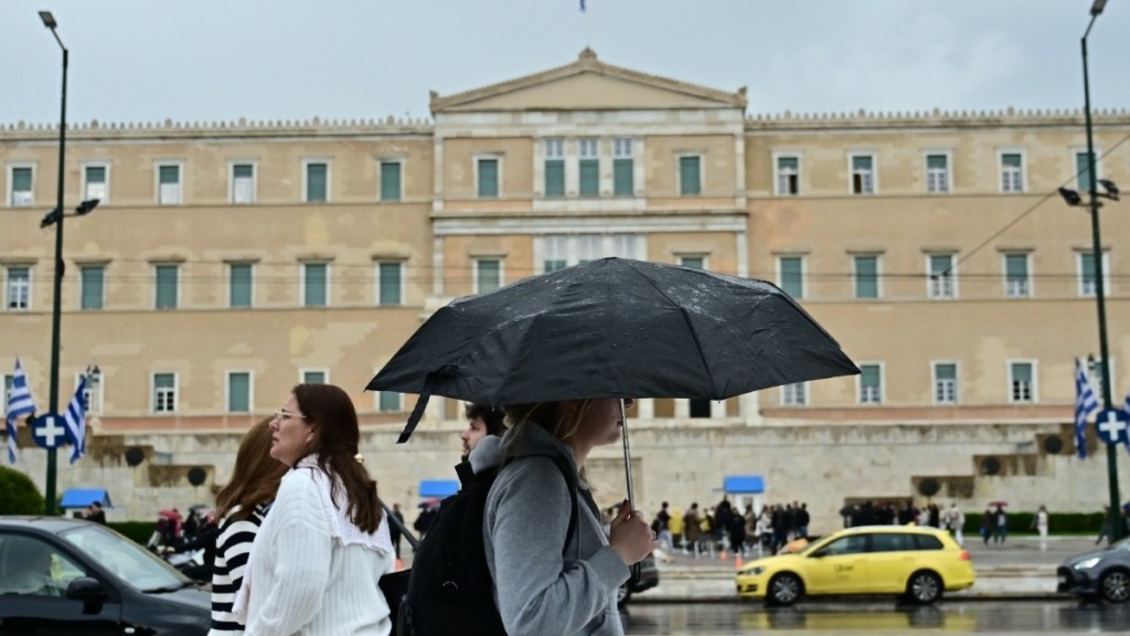 Καιρός αύριο: Βροχές και άνοδος της θερμοκρασίας