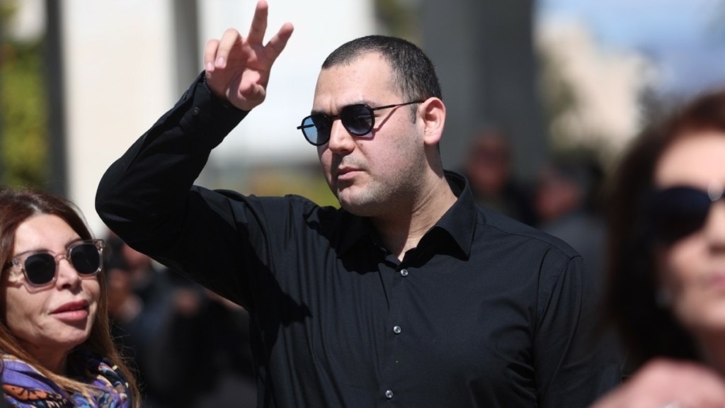 Χρίστος Κούγιας: «Ότι ασχολείστε με unfollow είναι το βασικό πρόβλημα αυτής της χώρας» (Βίντεο)