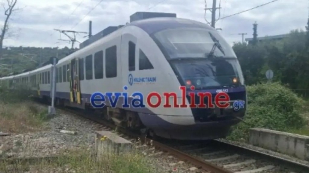 Χαλκίδα: «Οι μπάρες δεν είχαν κατέβει» καταγγέλλει ο οδηγός του φορτηγού για το τροχαίο με τον προαστιακό