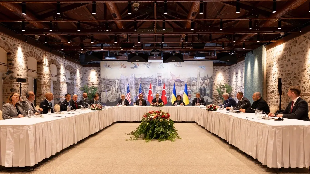 Ουκρανικό: Εν μέσω βομβαρδισμών ο νέος γύρος συνομιλιών στην Πόλη – Λίγες ελπίδες για συμφωνία