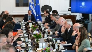 Συνεδριάζει σήμερα το Υπουργικό Συμβούλιο – Τι περιλαμβάνει η ατζέντα