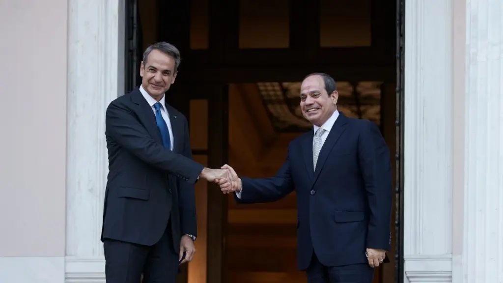 Τηλεφώνημα Μητσοτάκη με Αλ Σίσι – Συζήτησαν για τη τη Μέση Ανατολή και τη Μονή Σινά