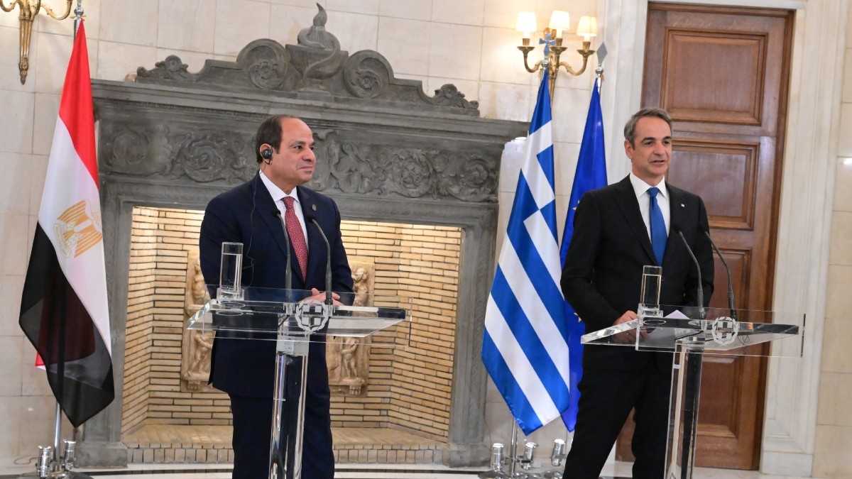 Κοινές δηλώσεις Μητσοτάκη – Αλ Σίσι: “Υπογράψαμε διακήρυξη για τη στρατηγική εταιρική σχέση Αθήνας- Καΐρου”