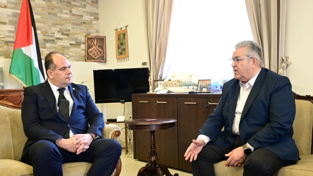Συνάντηση Κουτσούμπα με τον πρέσβη της Παλαιστίνης: “Να σταματήσει το έγκλημα του κράτους-δολοφόνου του Ισραήλ”
