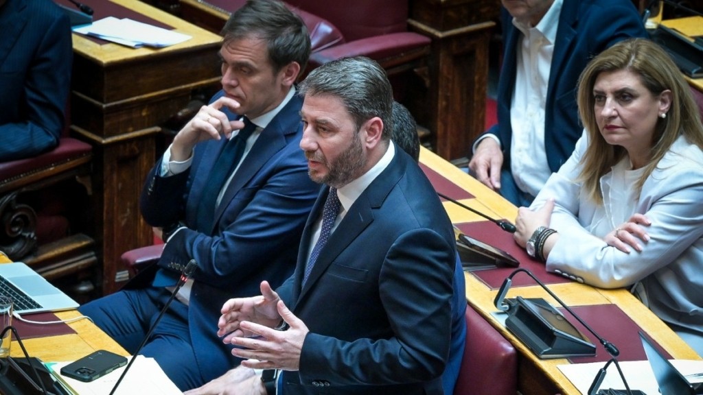 ΠΑΣΟΚ: Αντίστροφη μέτρηση για την κατάθεση του αιτήματος προανακριτικής για τα Τέμπη