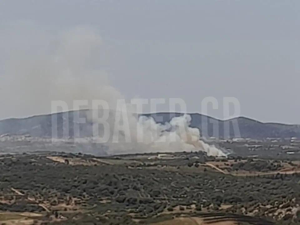 Φωτιά στο Μαρκόπουλο: Ενισχύθηκαν οι πυροσβεστικές δυνάμεις, στη μάχη και εναέρια μέσα – Δείτε εικόνες