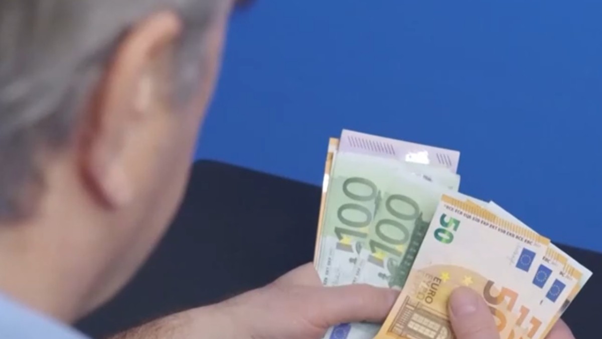 Κύκλωμα σε κτηματολογικά γραφεία