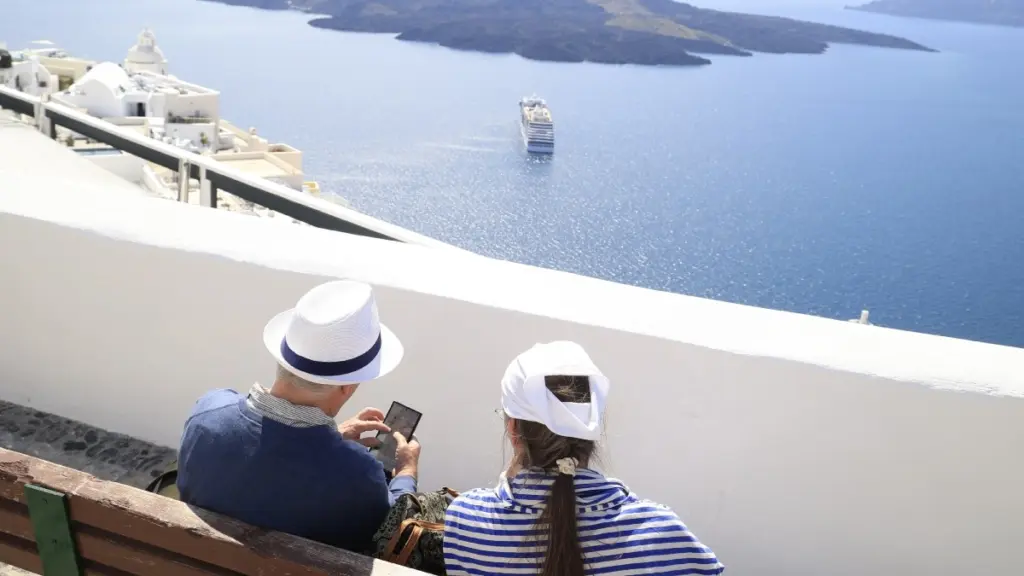 Σαντορίνη: Από το λιμάνι του Αθηνιού οι οργανωμένες εκδρομές επιβατών κρουαζιέρας – Τι αλλάζει