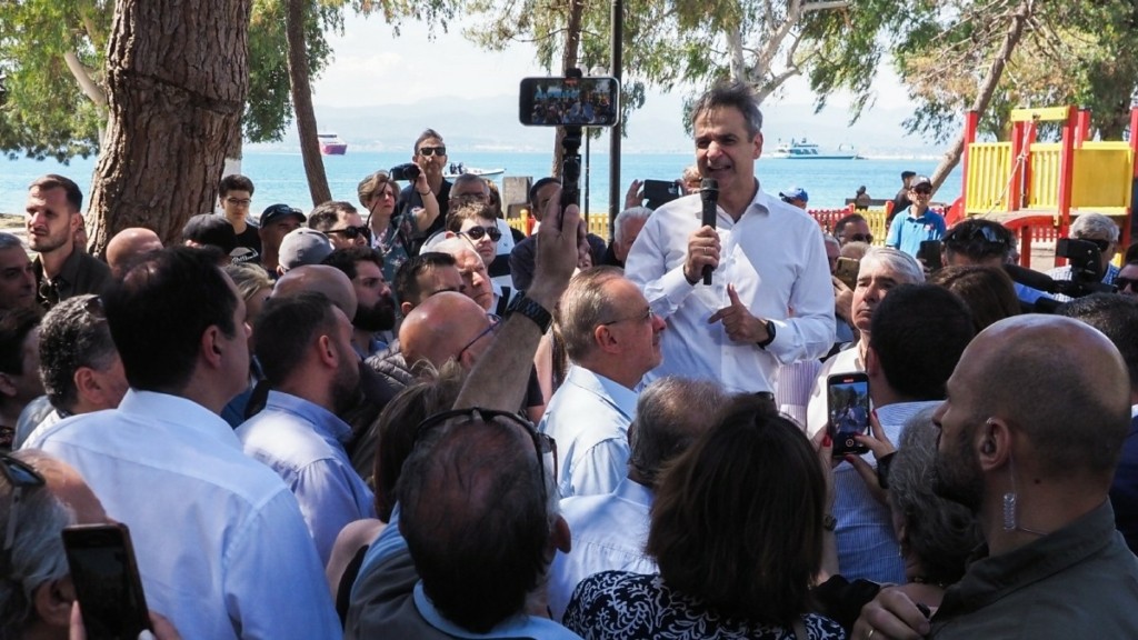 Μητσοτάκης από Εύβοια: “Κάθε μέρα εργαζόμαστε για να κάνουμε τη ζωή σας λίγο καλύτερη”