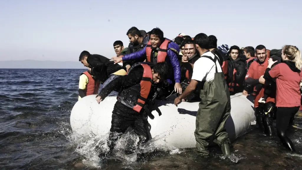 Frontex: Μείωση σχεδόν 40% στις παράτυπες διελεύσεις μεταναστών στα σύνορα της ΕΕ