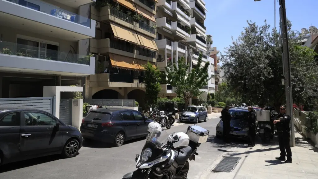 Νέα Σμύρνη: Στον εισαγγελέα ο 71χρονος παιδοκτόνος – «Φώναζε “δεν μπορώ, τι έκανα” και έπειτα σιωπή»