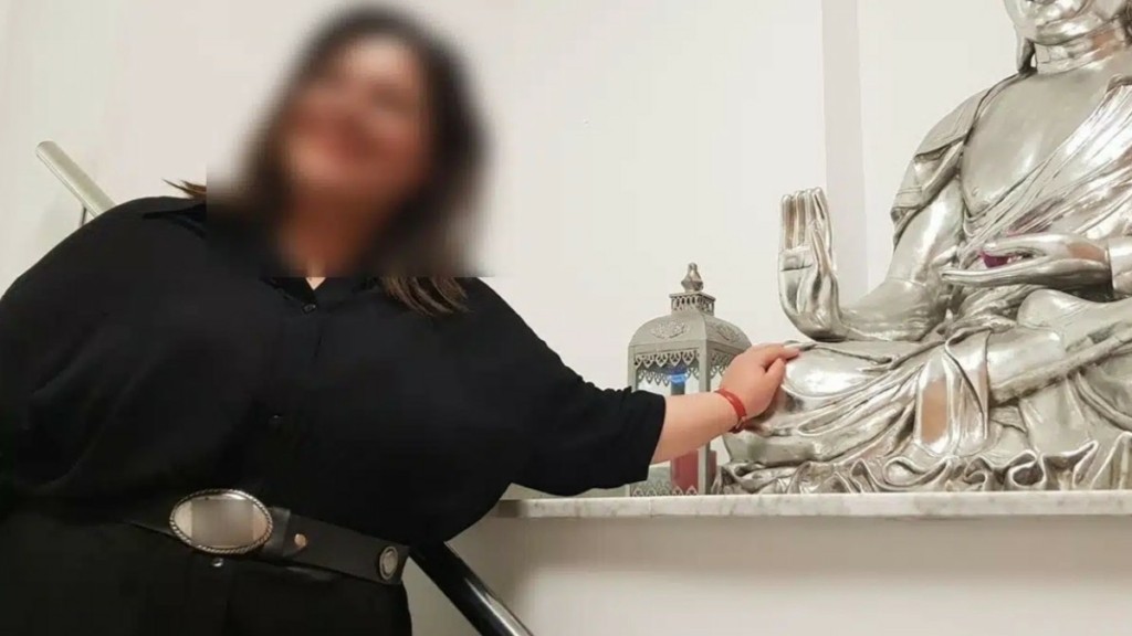 Νέα προθεσμία για να απολογηθεί αύριο έλαβε η δημοσιογράφος για τις ταξιδιωτικές απάτες – Τι υποστηρίζει