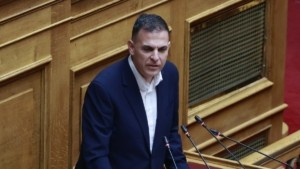 Παραιτήθηκε από βουλευτής του ΣΥΡΙΖΑ ο Γιώργος Καραμέρος – “Ό,τι είπα το κάνω”