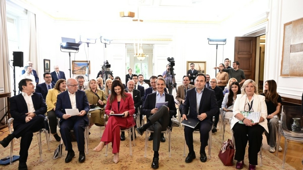 Τι περιλαμβάνει η Εθνική Στρατηγική κατά της βίας ανηλίκων – Κοινωνική εργασία αντί αποβολής, Kids Wallet, τεχνικά γυμνάσια