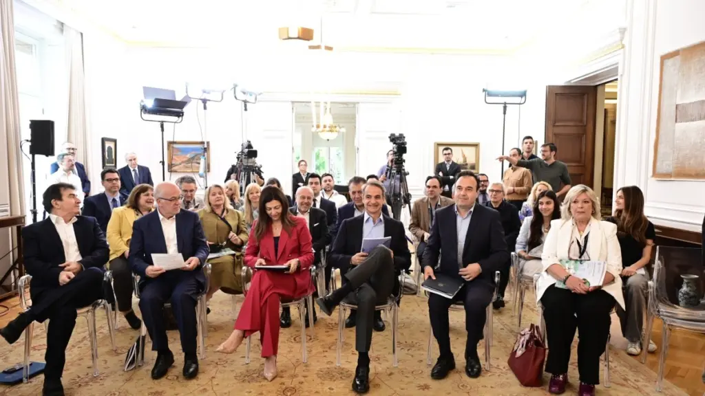 Τι περιλαμβάνει η Εθνική Στρατηγική κατά της βίας ανηλίκων – Κοινωνική εργασία αντί αποβολής, Kids Wallet, τεχνικά γυμνάσια