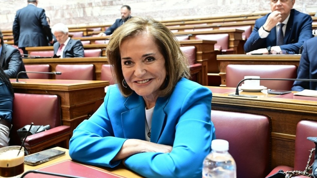 Μπακογιάννη για Σαμαρά: “Η ιστορία όταν επαναλαμβάνεται, επαναλαμβάνεται σαν φάρσα”