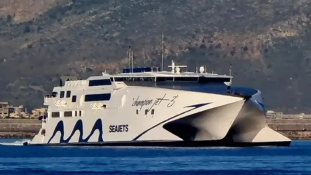 Νάξος: Μηχανική βλάβη στο Champion Jet 3