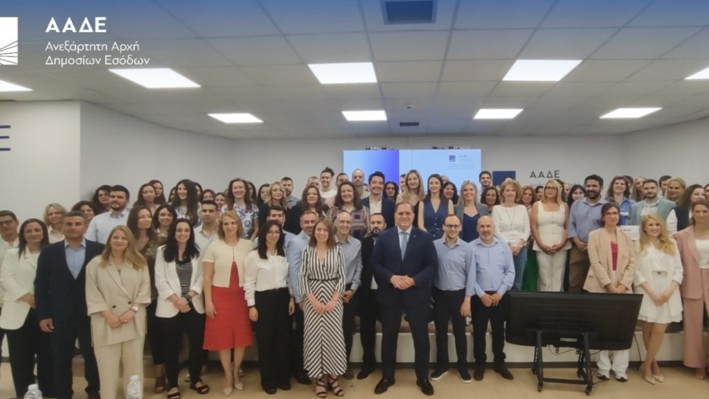 Η ΑΑΔΕ ενισχύεται με 385 νέους εφοριακούς και τελωνειακούς υπαλλήλους