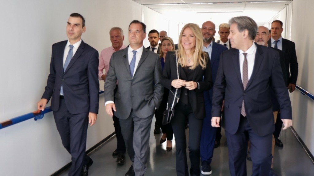 Άδωνις Γεωργιάδης: Επίσκεψη στο ΠΓΝ Πατρών για την ανακοίνωση νέας Μονάδας Ημερήσιας Νοσηλείας, δωρεάς Μαριάννας Λάτση