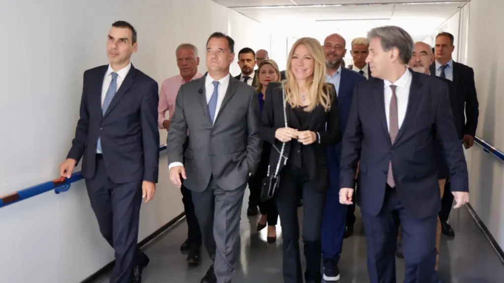 Άδωνις Γεωργιάδης: Επίσκεψη στο ΠΓΝ Πατρών για την ανακοίνωση νέας Μονάδας Ημερήσιας Νοσηλείας, δωρεάς Μαριάννας Λάτση