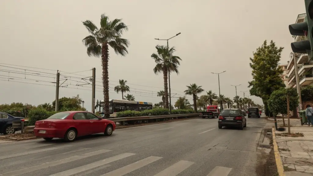 Προειδοποίηση Λαγουβάρδου για την αφρικανική σκόνη – “Η μεγαλύτερη μεταφορά των τελευταίων ετών”