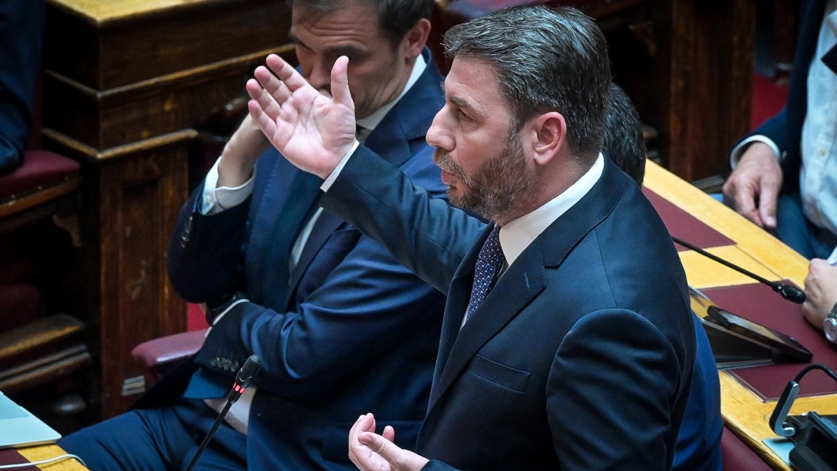 Ανδρουλάκης: «Το αποτύπωμά σας στην ιστορία θα είναι ο βαρύτατος τραυματισμός των θεσμών»