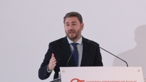 Επίσκεψη Ανδρουλάκη στις περιοχές της Αχαΐας που επλήγησαν από πυρκαγιές
